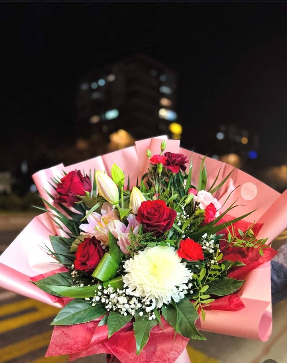 Red Roses Lilies Mixed Flower Bouquet — 2