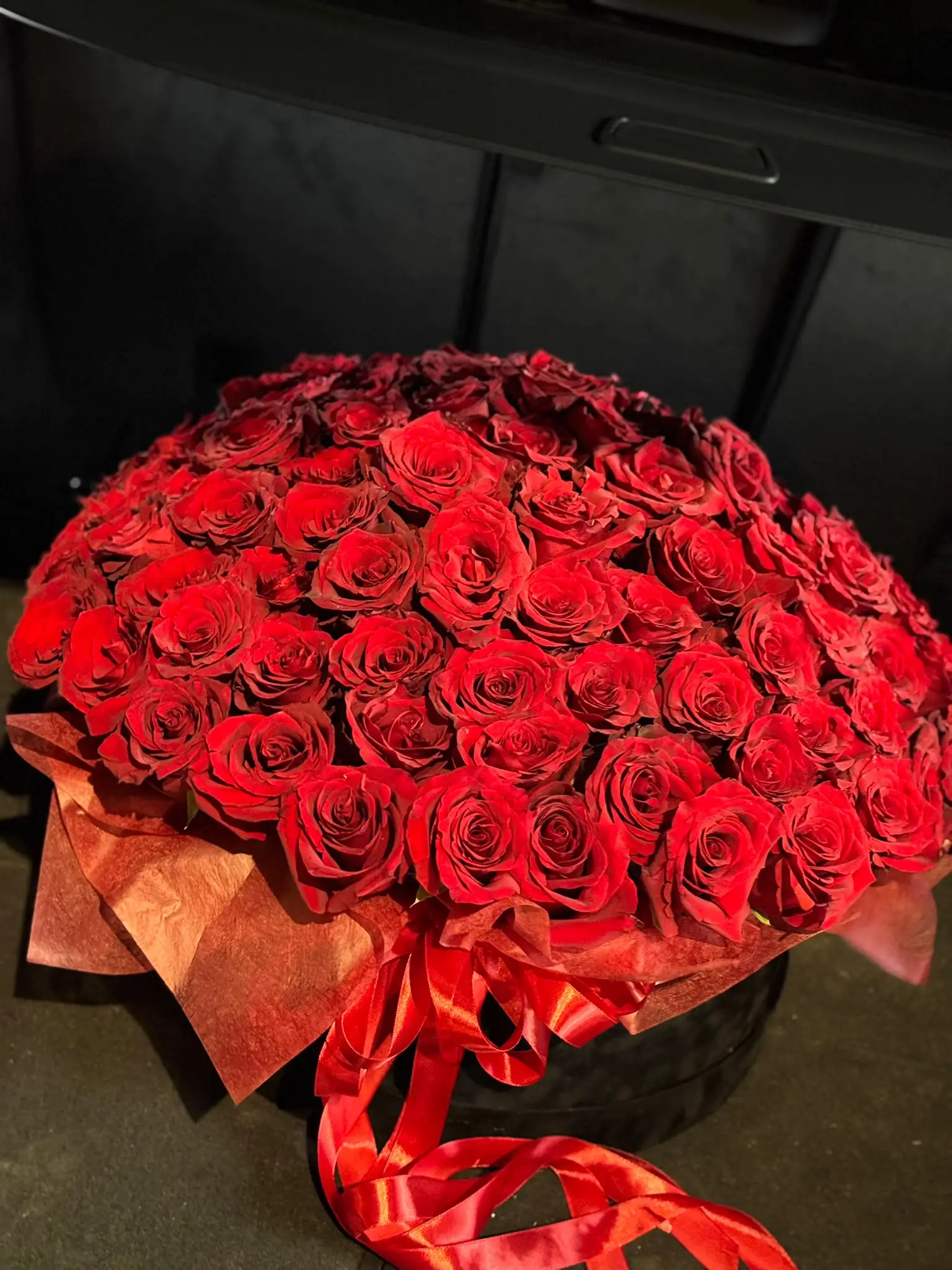 Luxury Red Roses Flower Box — 2