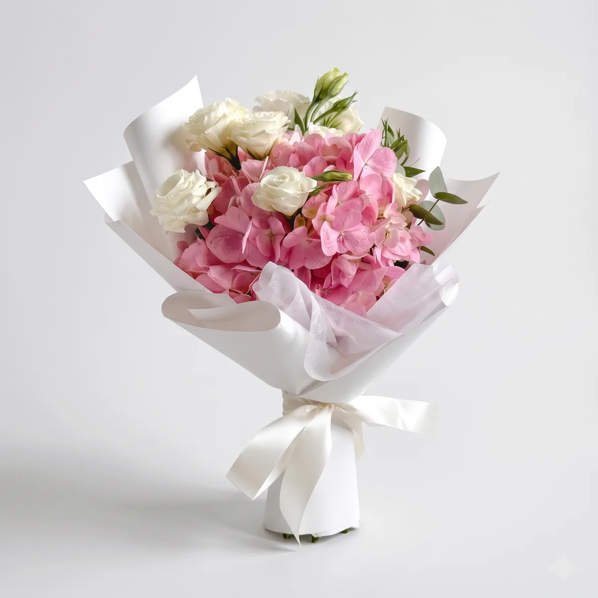 Pink + White görseli