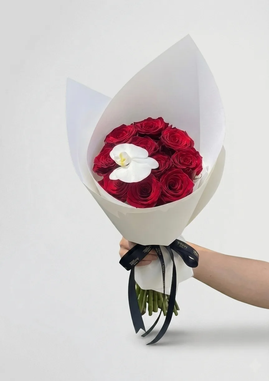 Imazhi i Këshillat e Kuqe Elegante me Orchide
