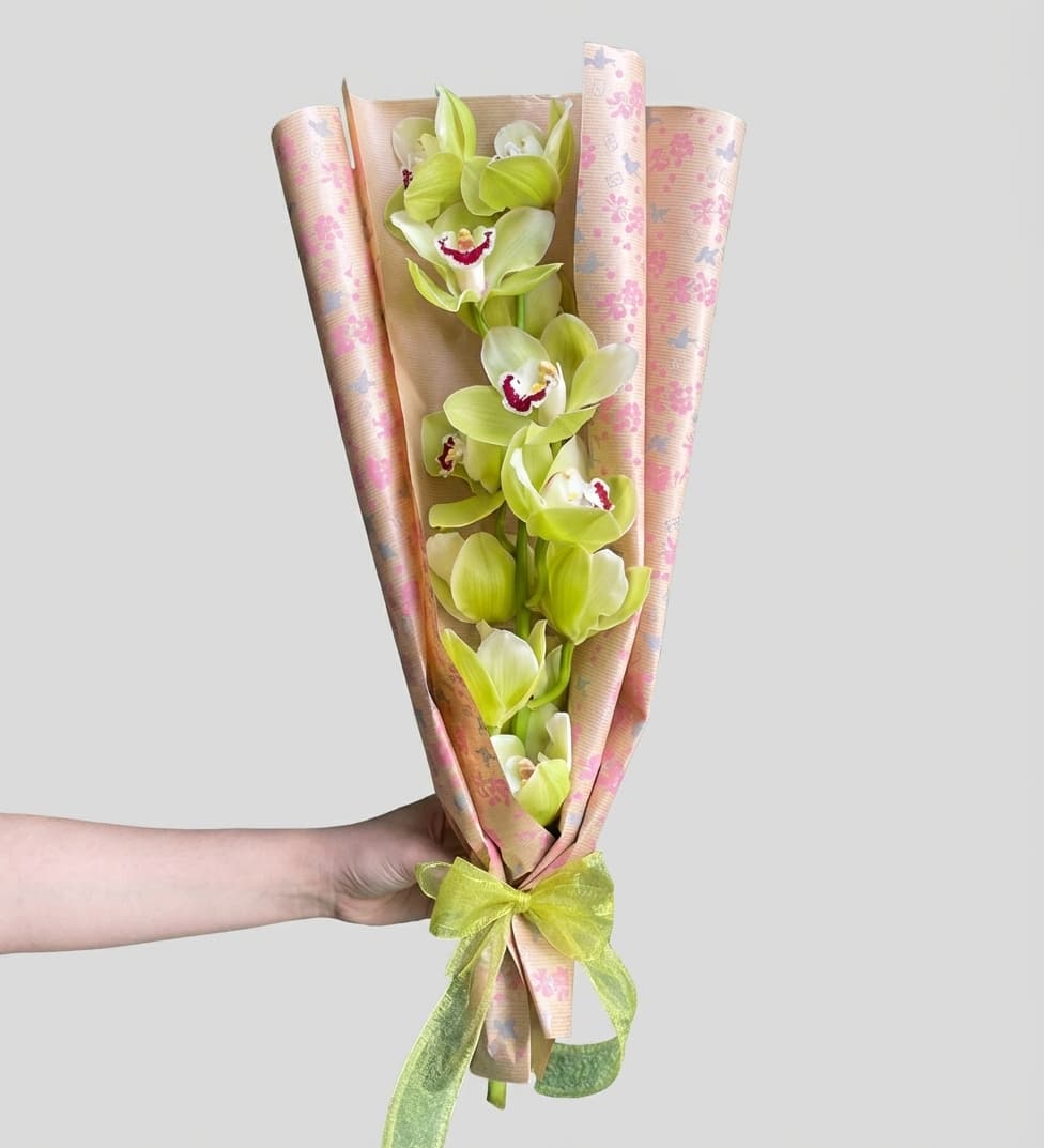 Слика на Орхидеја Елеганција – Премиум Букет од Орхидеи