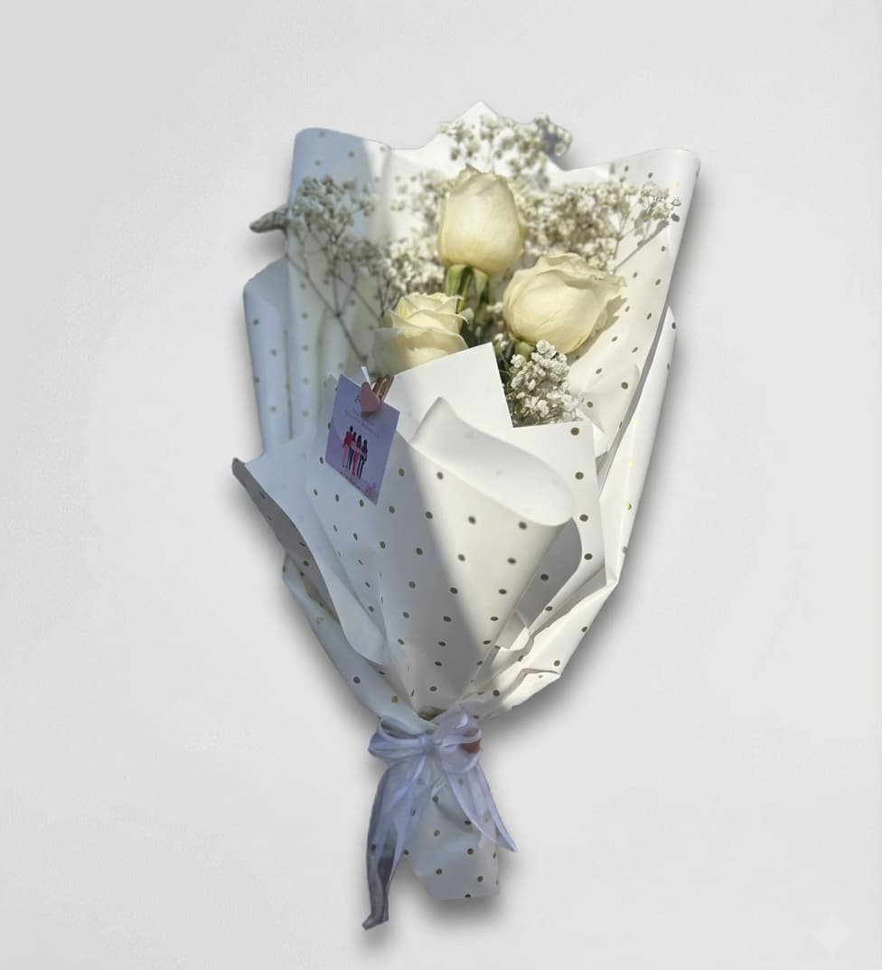 Слика на Букет со три бели рози