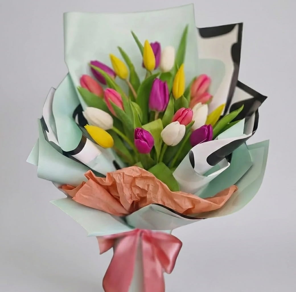 Tulips Bouquet — 1